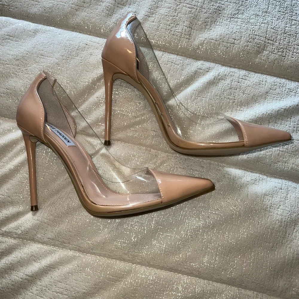 Heels - Picture 2 of 4